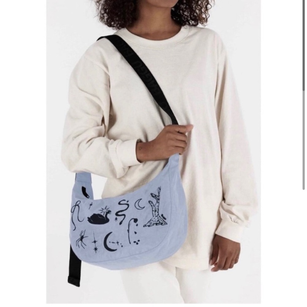 BAGGU medium crescent ballet icons bag